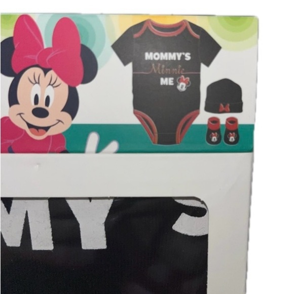 Minnie Mouse Baby Girl Outfit Short Sleeve Bodysuit Booties & Hat Set - Picture 4 of 7